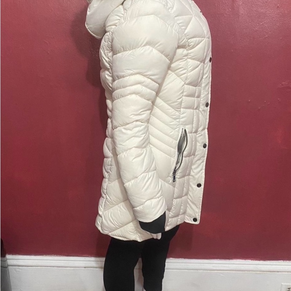 White Coat - image 3